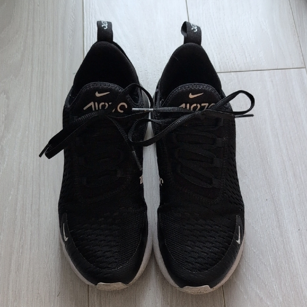 Nike Air Max 270 Sneakers
